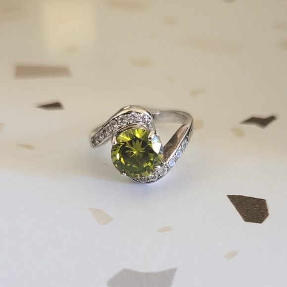 August Birth Stone Ring - Picture 1 of 3